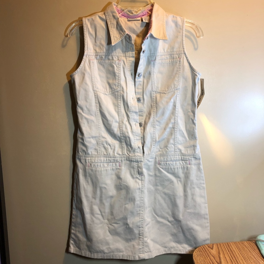 BNWT sleeveless button down tan denim dress